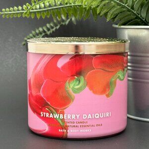 BBW Strawberry Daiquiri Bath & Body Works 3 Wick Candle